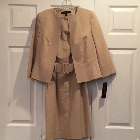 Women’s Albert Nipon 2 Piece Jacket & Dress Suit - Picture 1 of 5